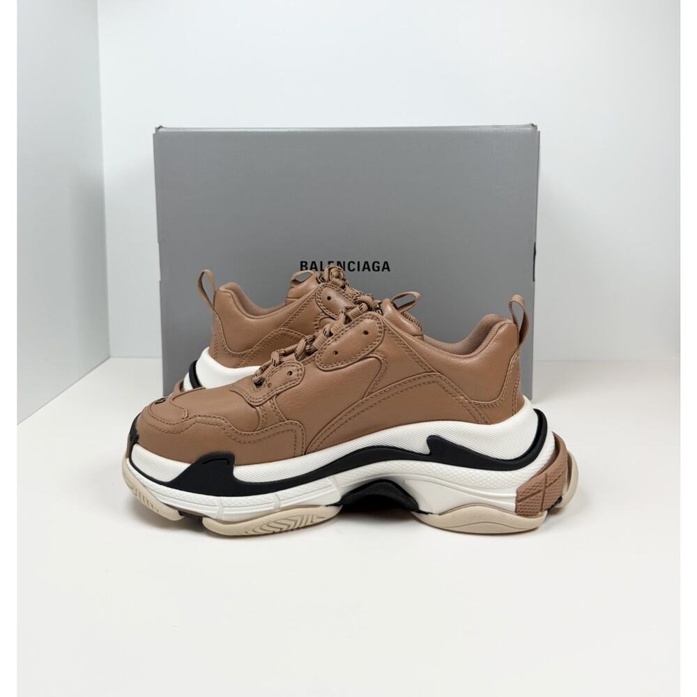 Size 40EU/7US- Balenciaga Triple S Sneaker Nude Beige🦂 NEW/RETAIL $1.1K! - Picture 6 of 10